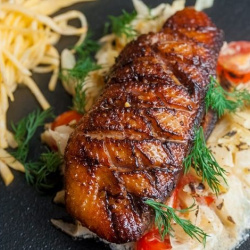 Anties Confit su persikais